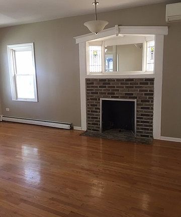 4th image of 1162 S Harvey Ave