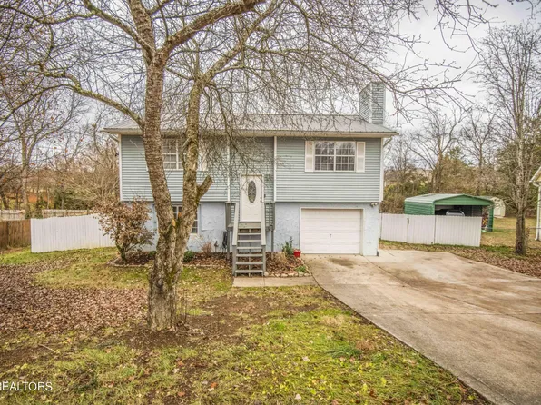 5821 Whisper Wood Rd, Knoxville, TN 37918