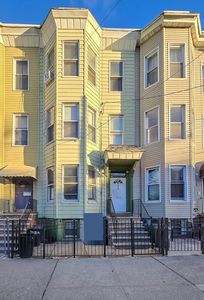 242A Palisade Ave, Jersey City, NJ, 07306