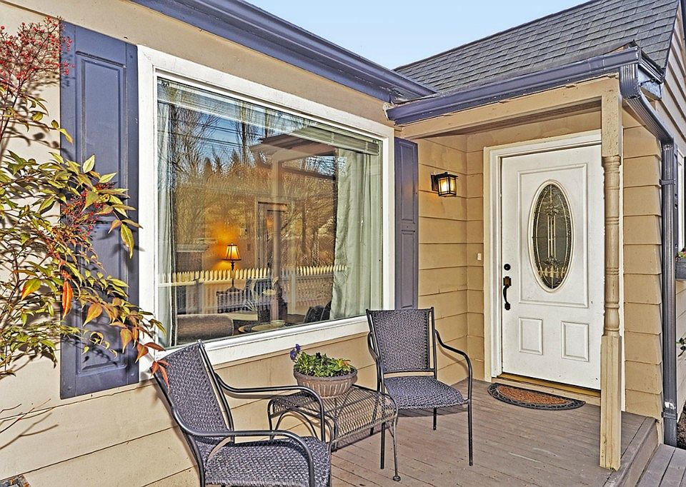 1st image of 11301 Woodinville Dr
