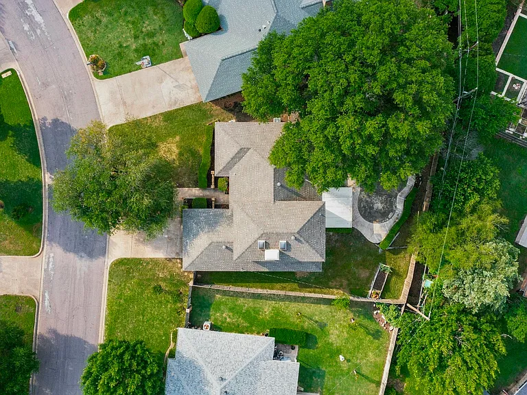 3965 Singleleaf Ln — Photo 37