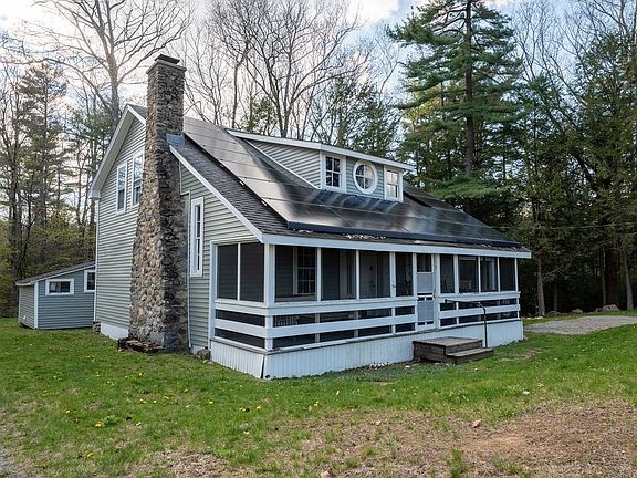 3rd image of 400 Pine Rd