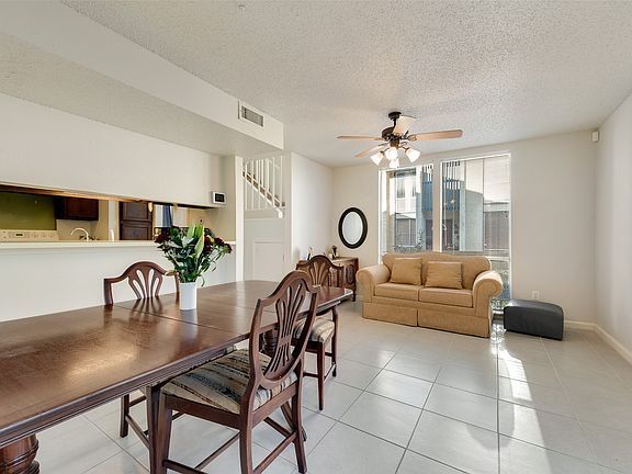 5th image of 7135 Fair Oaks Ave #21