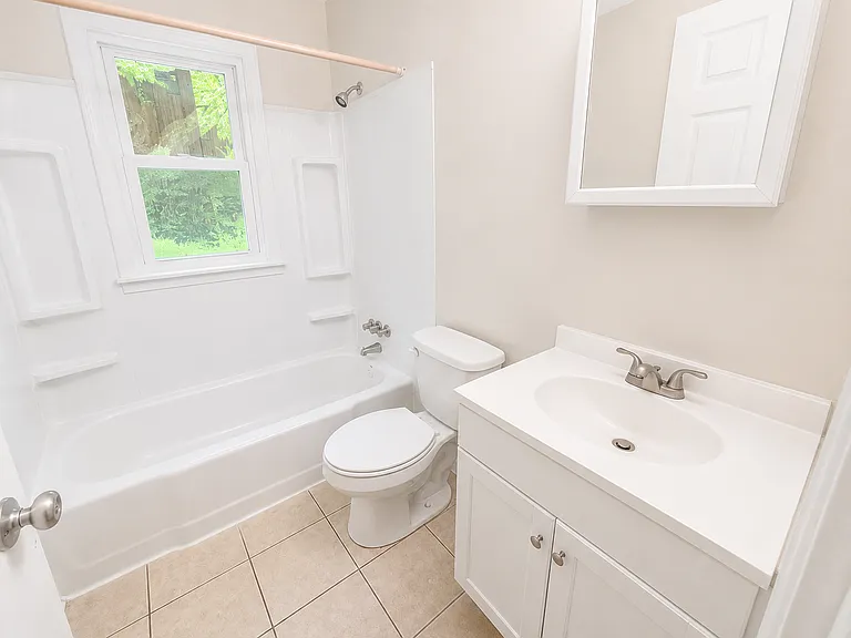 5117 Alba Way — Photo 9
