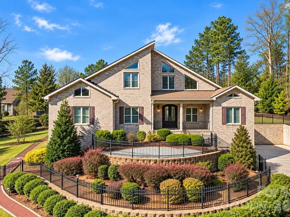 1024 Lyndon Dr, Lancaster, SC 29720