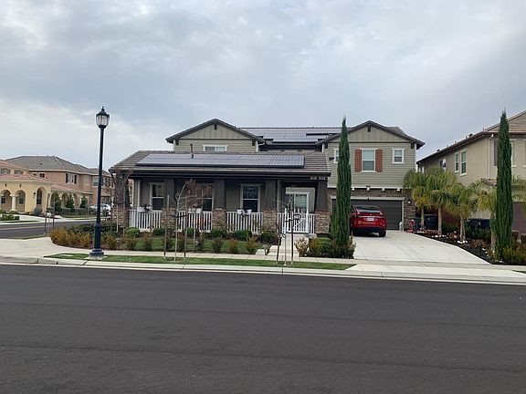 5th image of 681 N Plumas Dr