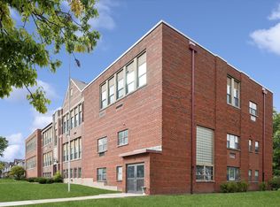 530 E Highland Ave APT A2, Villa Park, IL 60181