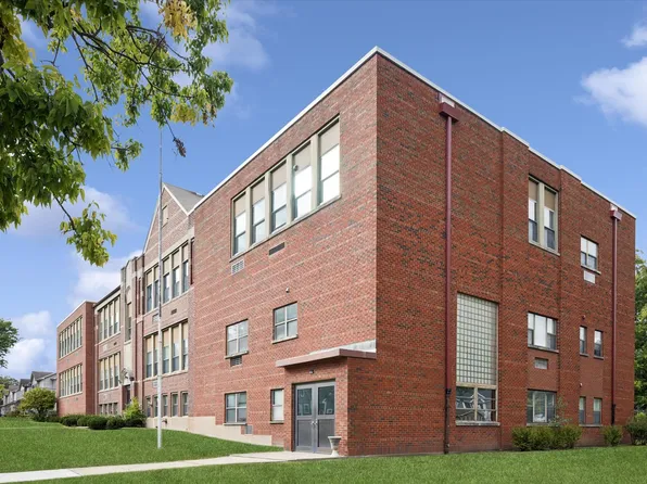 530 E Highland Ave APT A2, Villa Park, IL 60181