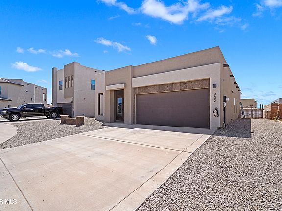 2nd image of 932 Texas Madrone Dr