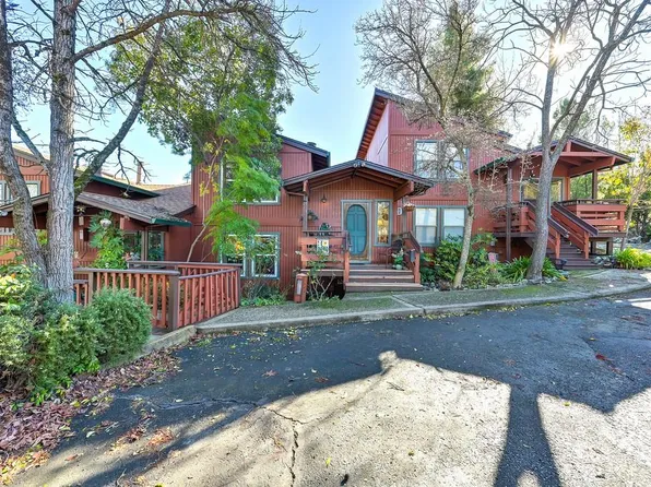 197 Blackberry Ct #10, Auburn, CA 95603