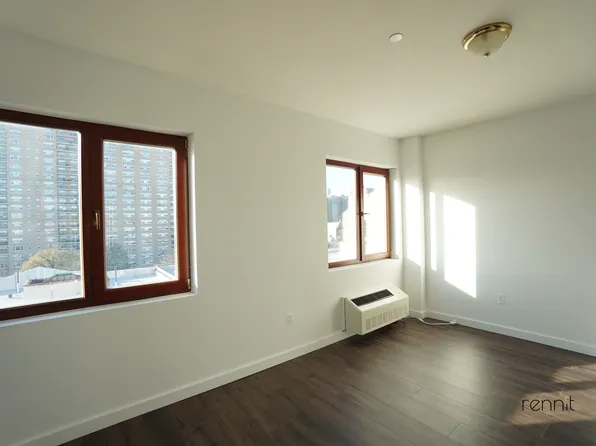 3052 Brighton 01st Street image 6 of 20