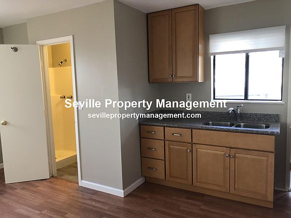 2nd image of 3618 Lyon Ave #1
