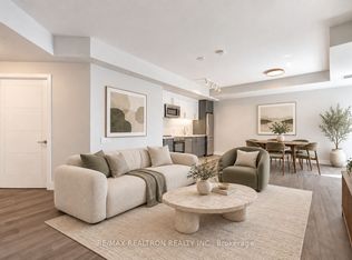 2525 Bathurst St #1001, Toronto, ON M6B 2Y9