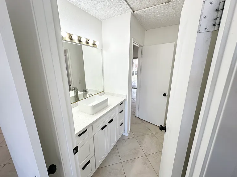 28821 Avenida Duquesa — Photo 11