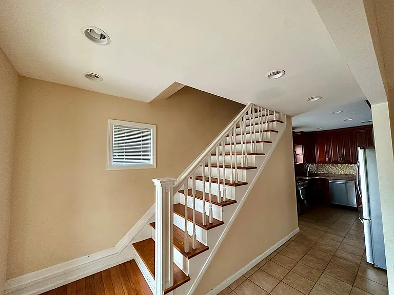 57 Willoughby Ave — Photo 26