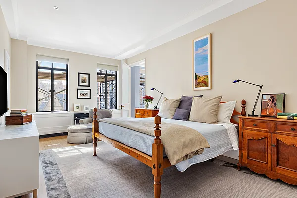 Sold by Compass | media 8