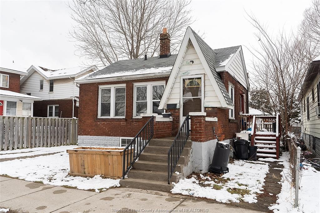 3674 King St, Windsor, ON N9C 1P5 MLS 24001691 Zillow