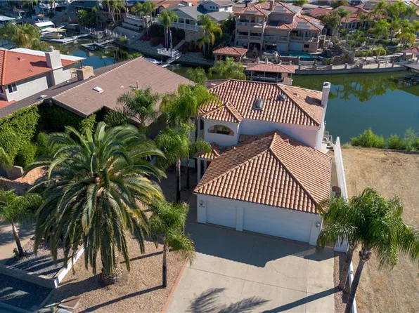 30218 Point Marina Dr, Canyon Lake, CA 92587