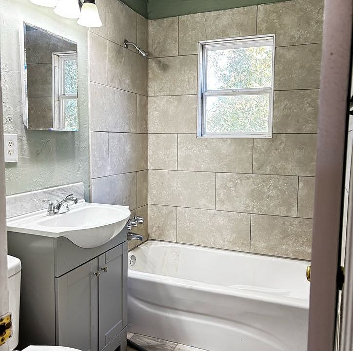 2nd image of 2449 NW 42nd St