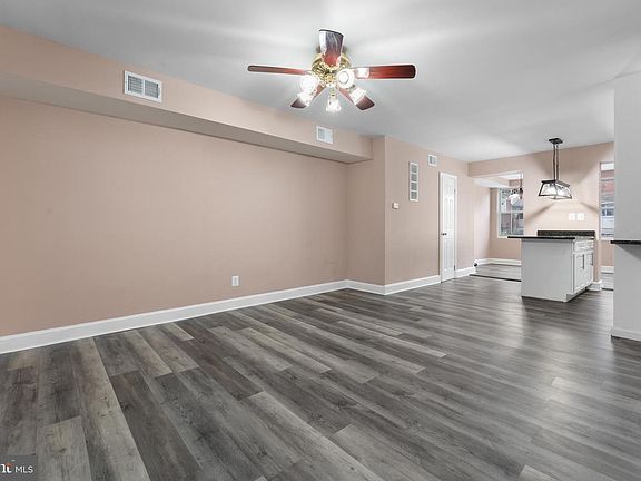 3rd image of 1613 R St SE
