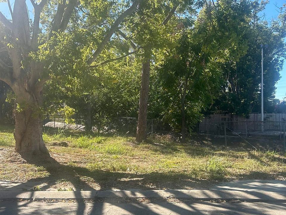 2nd image of 262 E Grant St