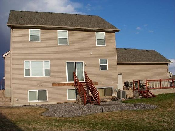 Large Yard w/patio