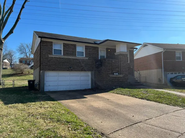 9026 Lemona Dr, Saint Louis, MO 63123