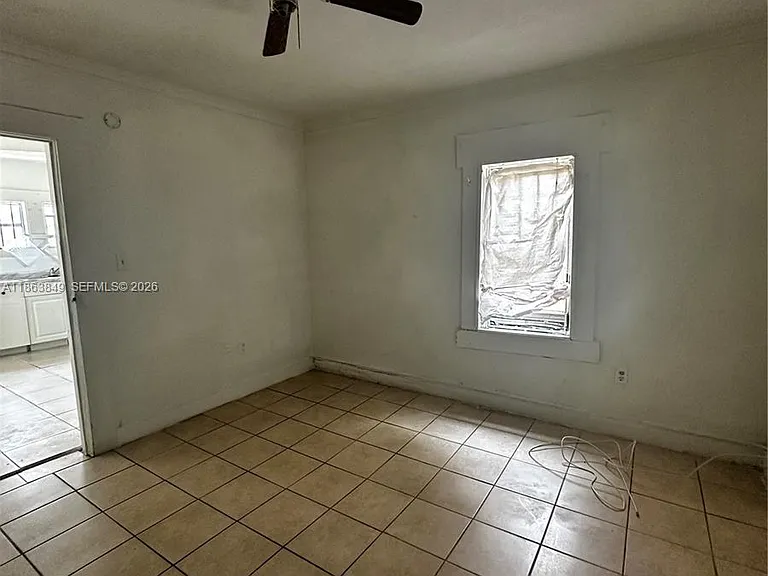 1925 NW 56th St — Photo 7