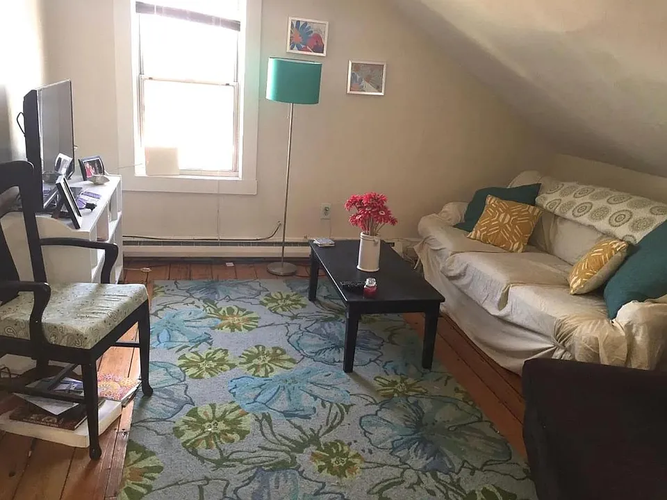 239 Main St #3