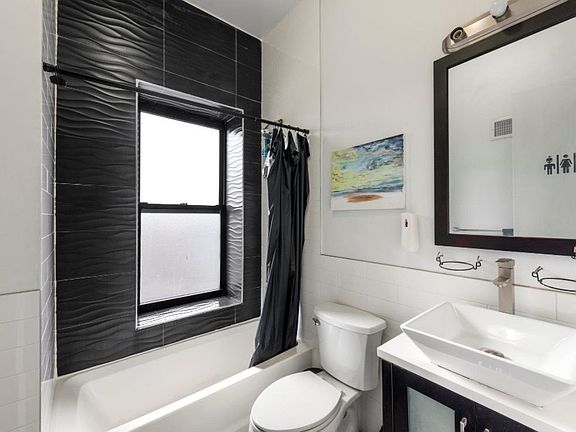 5th image of 205 Van Buren St #2