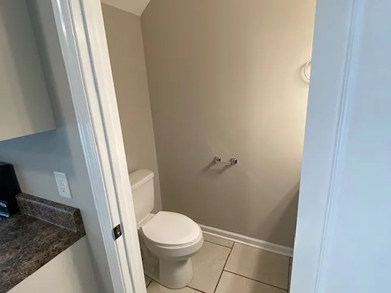 531 Dill Ln #B-9 — Photo 8
