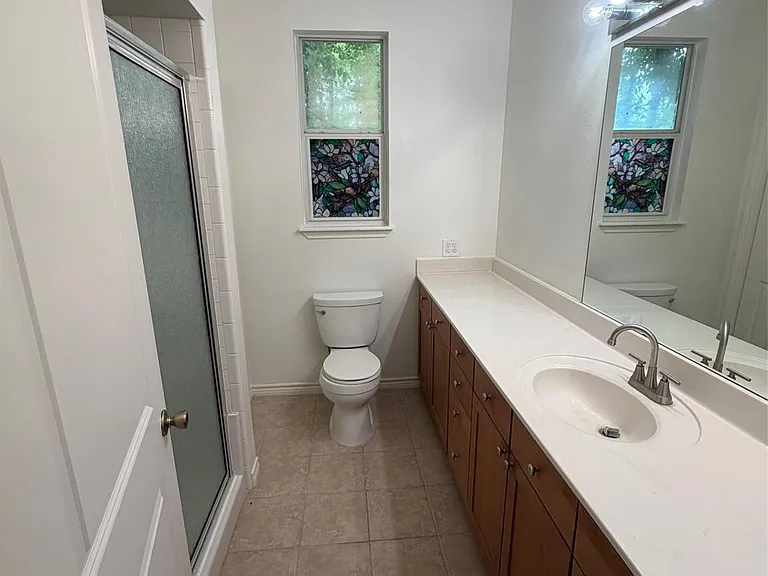 11 Lords Cir — Photo 8