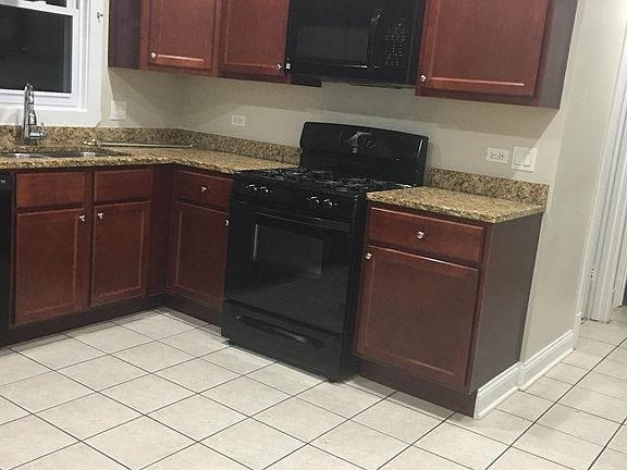 4th image of 3058 N Sayre Ave #2