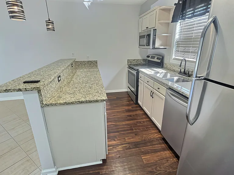 6500 Colonial Dr #7 — Photo 9