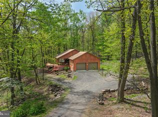 121 Pendragon Ct, Paw Paw, WV 25434