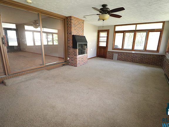 5th image of 2540 Saint Thomas Dr