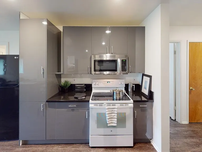 831 Cliff Dr — Photo 53