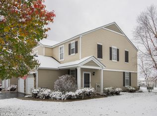 2235 Flagstone Ln #2235, Carpentersville, IL 60110