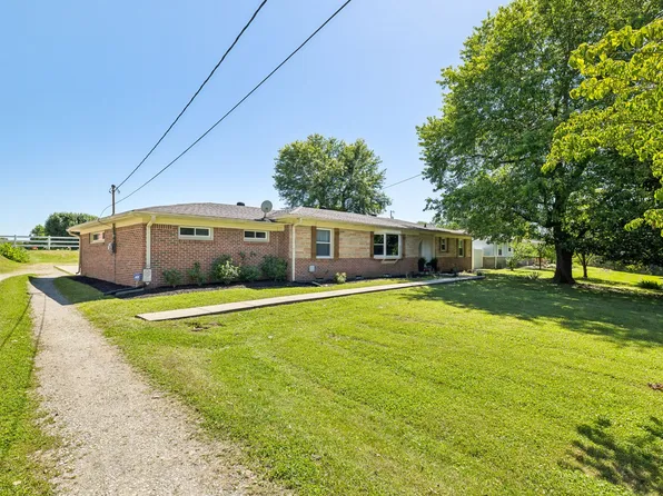 608 College Ave E, Carthage, TN 37030