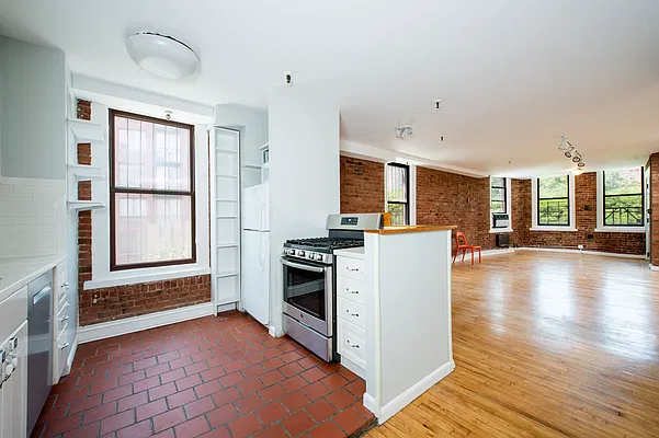 Rented by Balen Real Estate, LLC | media 2