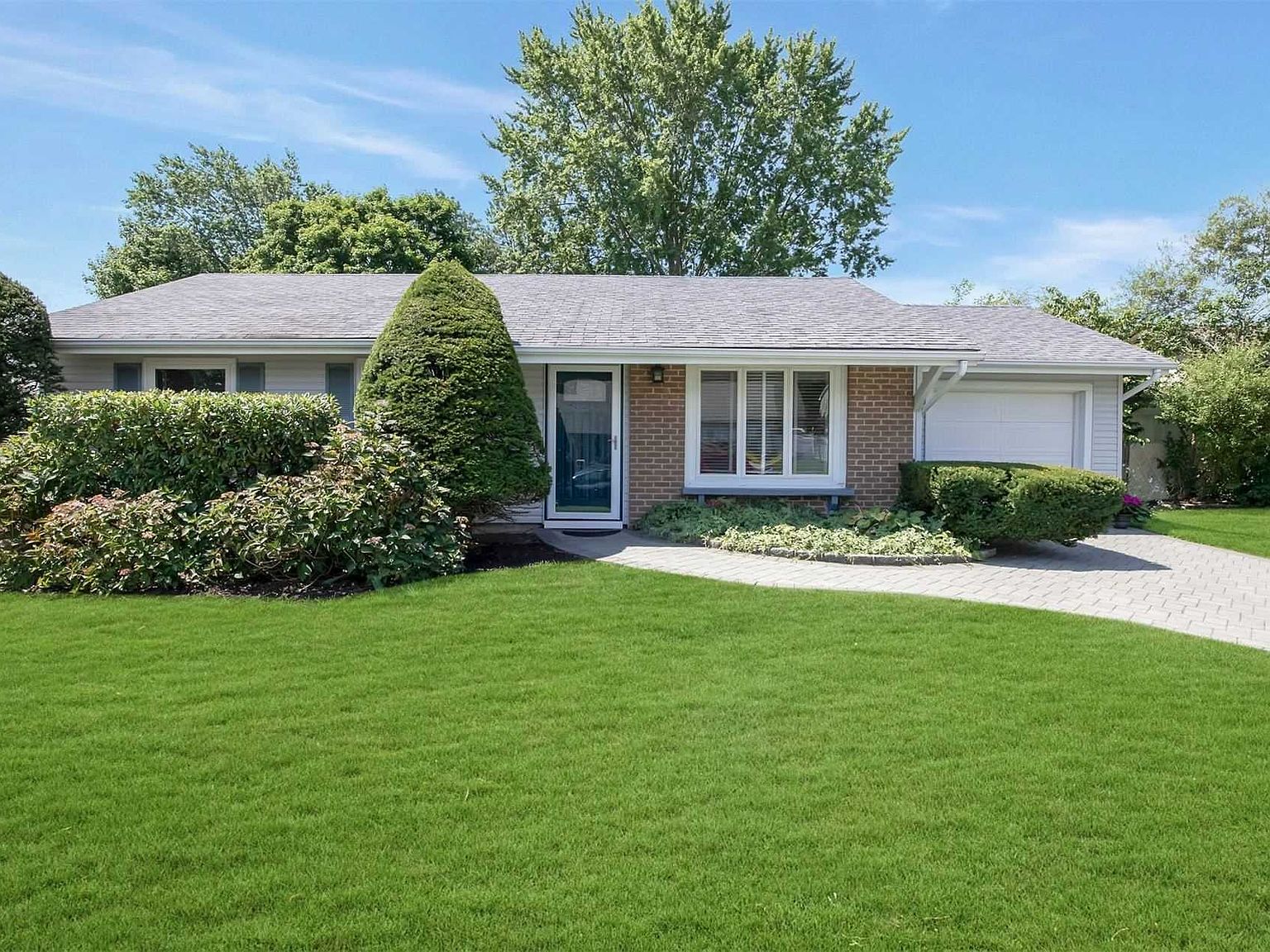 20 Joanne Dr, Holbrook, NY 11741 Zillow