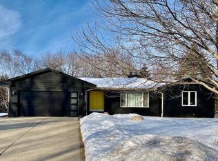 13220 Oakland Dr, Burnsville, MN 55337