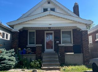 1694 Marentette Ave, Windsor, ON N8X4E6