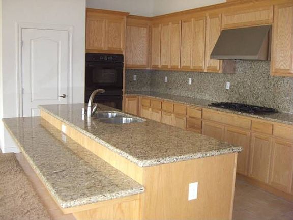 3rd image of 5220 Monteverde Ln