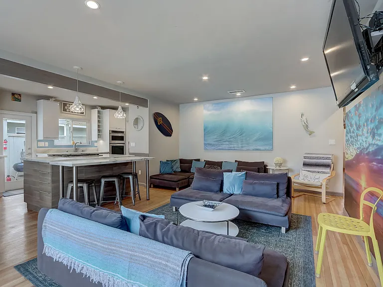 4020 Sequoia St #4020 — Photo 85