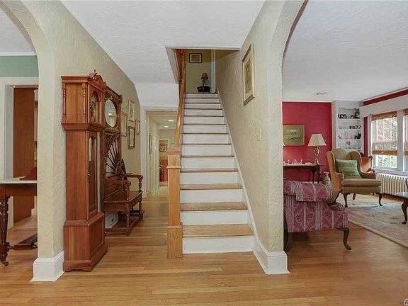 4th image of 299 Park Ave