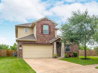 2543 Crystal Shore Dr, Rosharon, TX 77583
