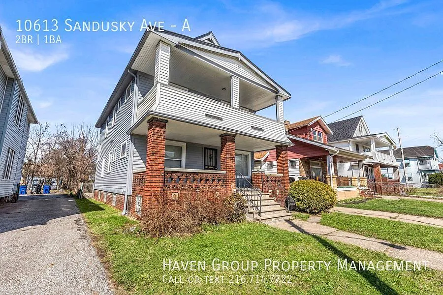 Building Photo - 10613 Sandusky Ave #A