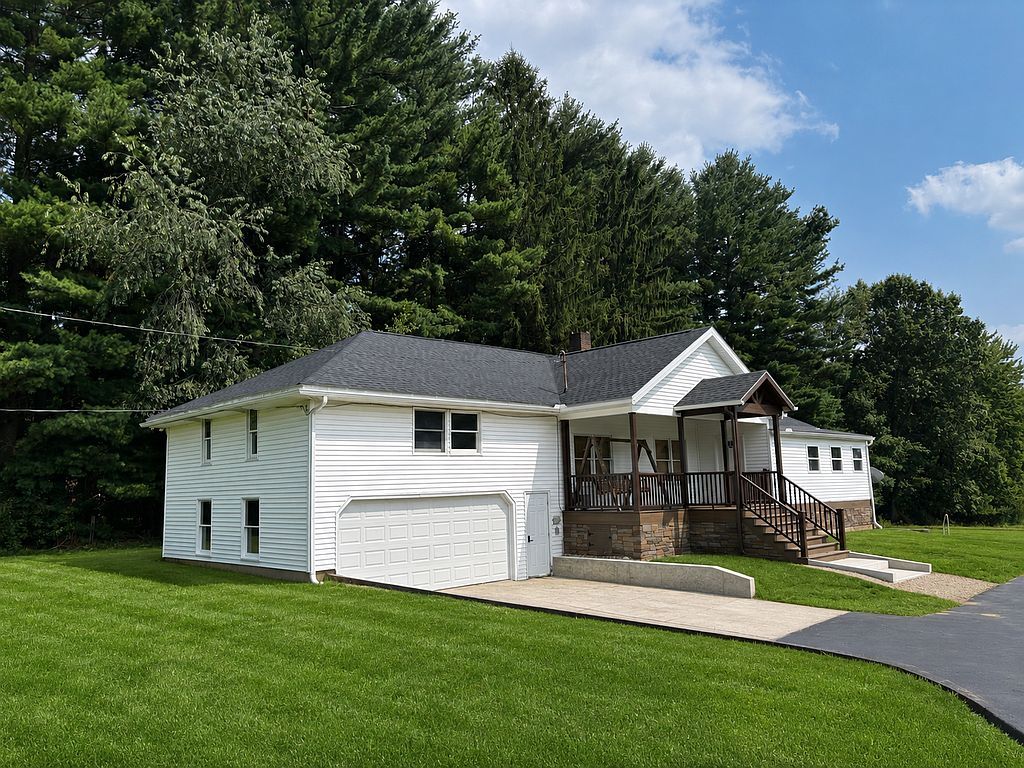 3094 Lovers Ln - Property Image