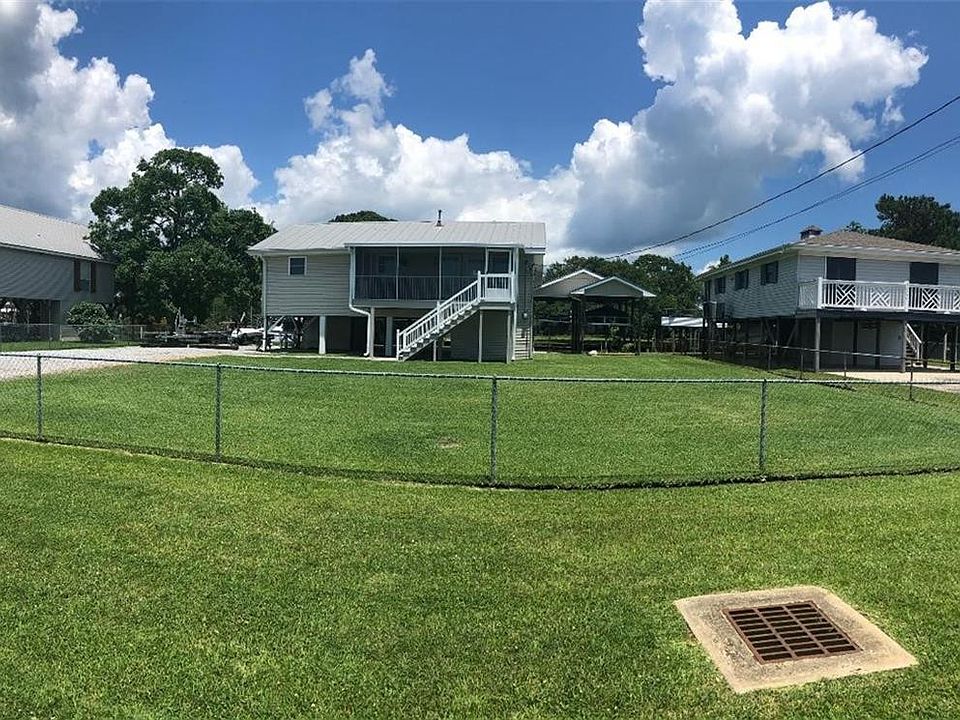 1st image of 58562 Lake Rd